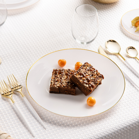 Eco-Friendly Entertaining: The Rise of Disposable Tableware