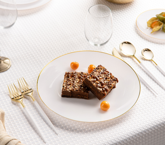 Eco-Friendly Entertaining: The Rise of Disposable Tableware