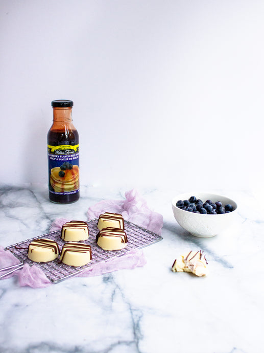 White Chocolate Cheesecake Bites with Blueberry Fruit Spread